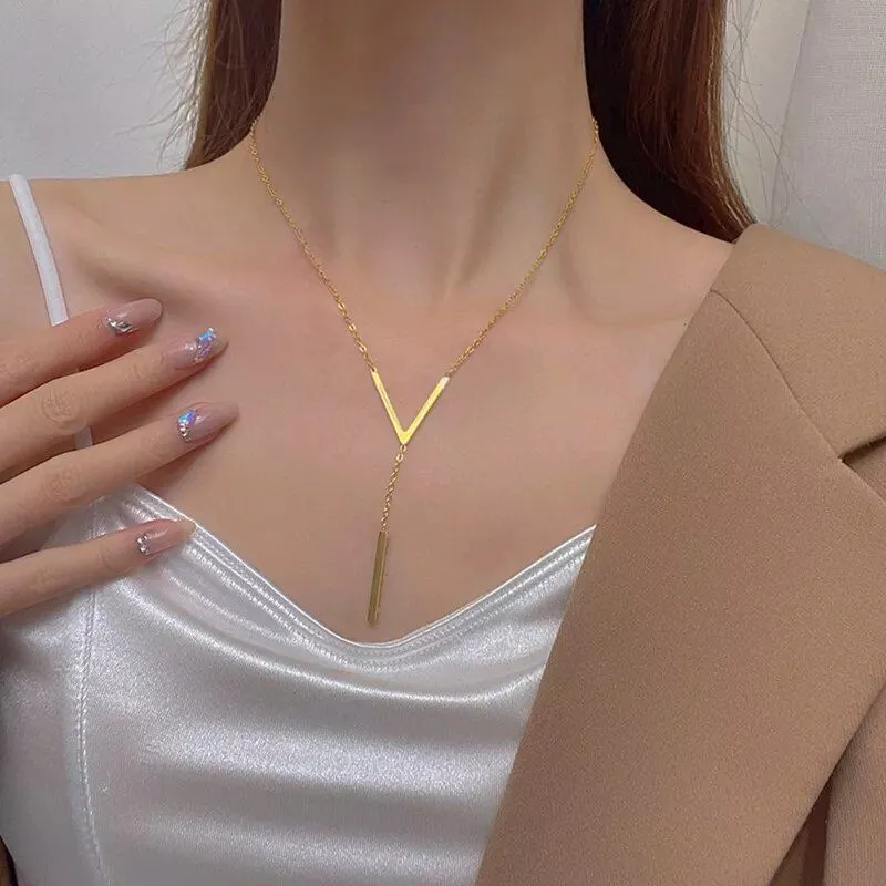V-Shaped Clavicle Necklace