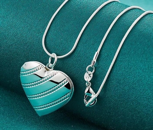 5 Tips for Choosing the Perfect Sterling Silver Piece