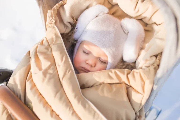A Stroll in Style How the Right Lightweight Baby Stroller Can Make Parenting a Breeze